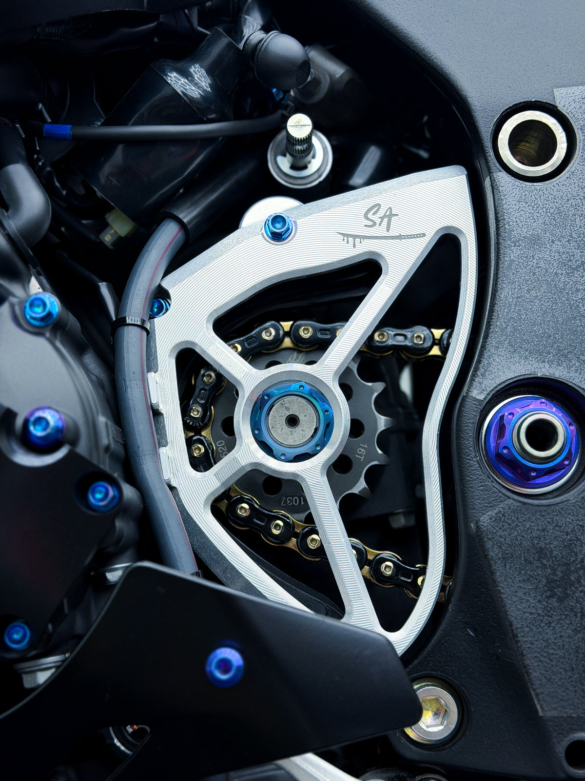 2015+ YZF-R1/MT10 Billet Counter Sprocket Cover