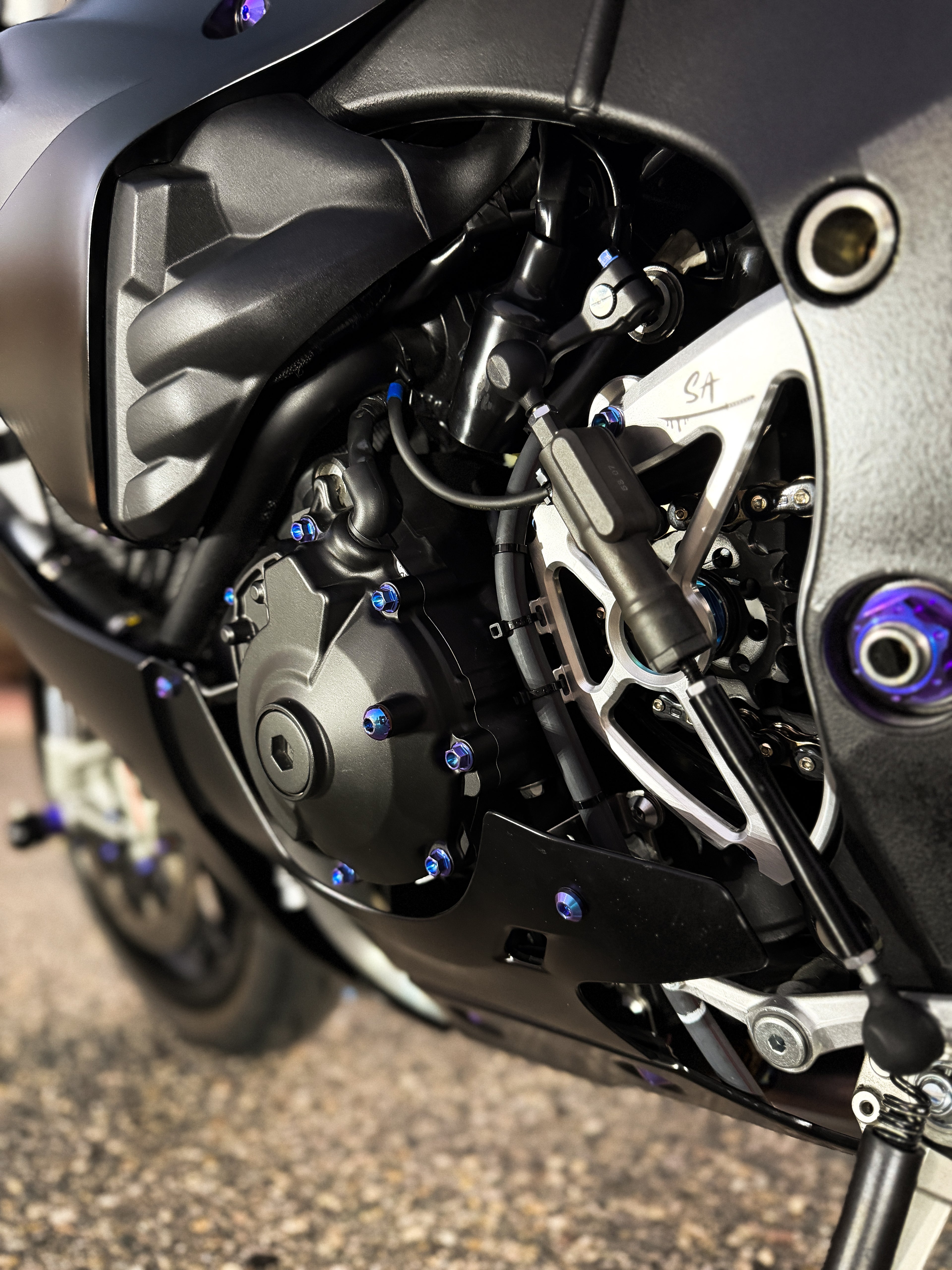 2015+ YZF-R1/MT10 Billet Counter Sprocket Cover